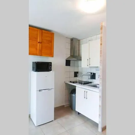 F2 Entier Vue // Balcon + Parking Apartmán